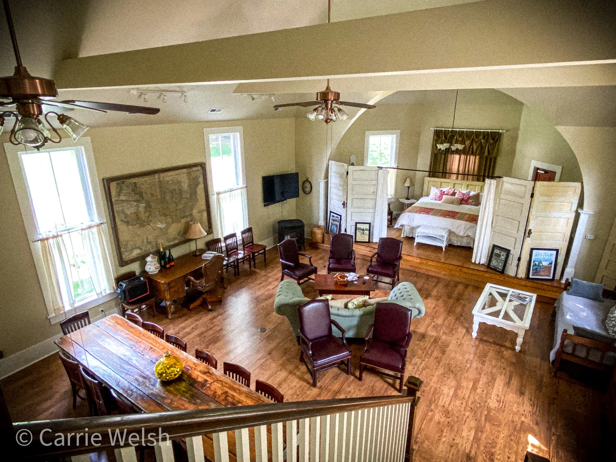 Mount Nebo Inn in Rocheport, Missouri Home